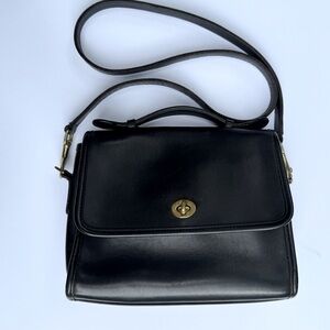 Vintage Coach Court #9870 Black Leather Shoulder Crossbody Bag Satchel